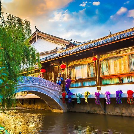 Love Cloud Boutique Chain Hotel In The Water Side Lijiang  Exteriör bild