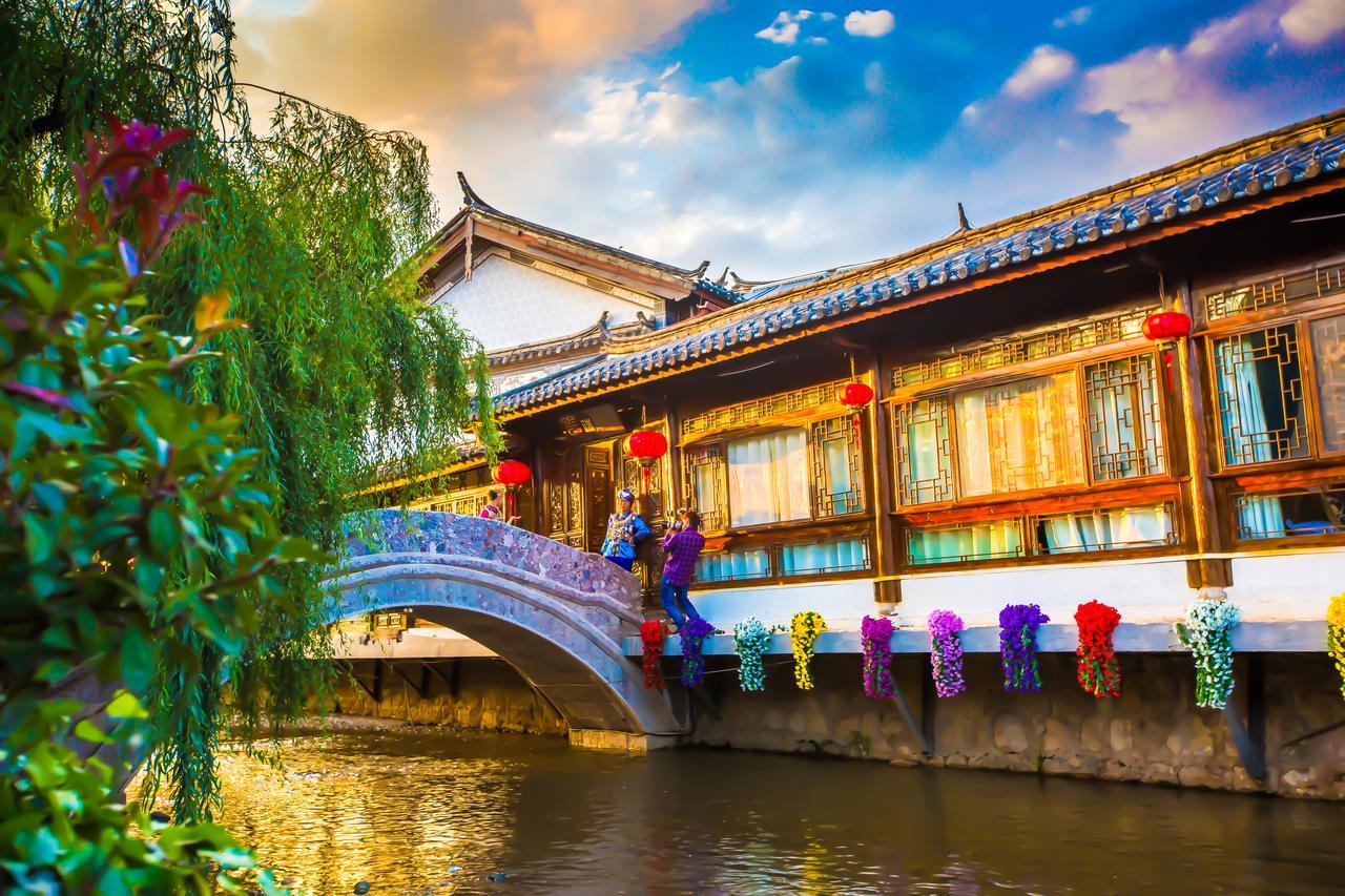 Love Cloud Boutique Chain Hotel In The Water Side Lijiang  Exteriör bild