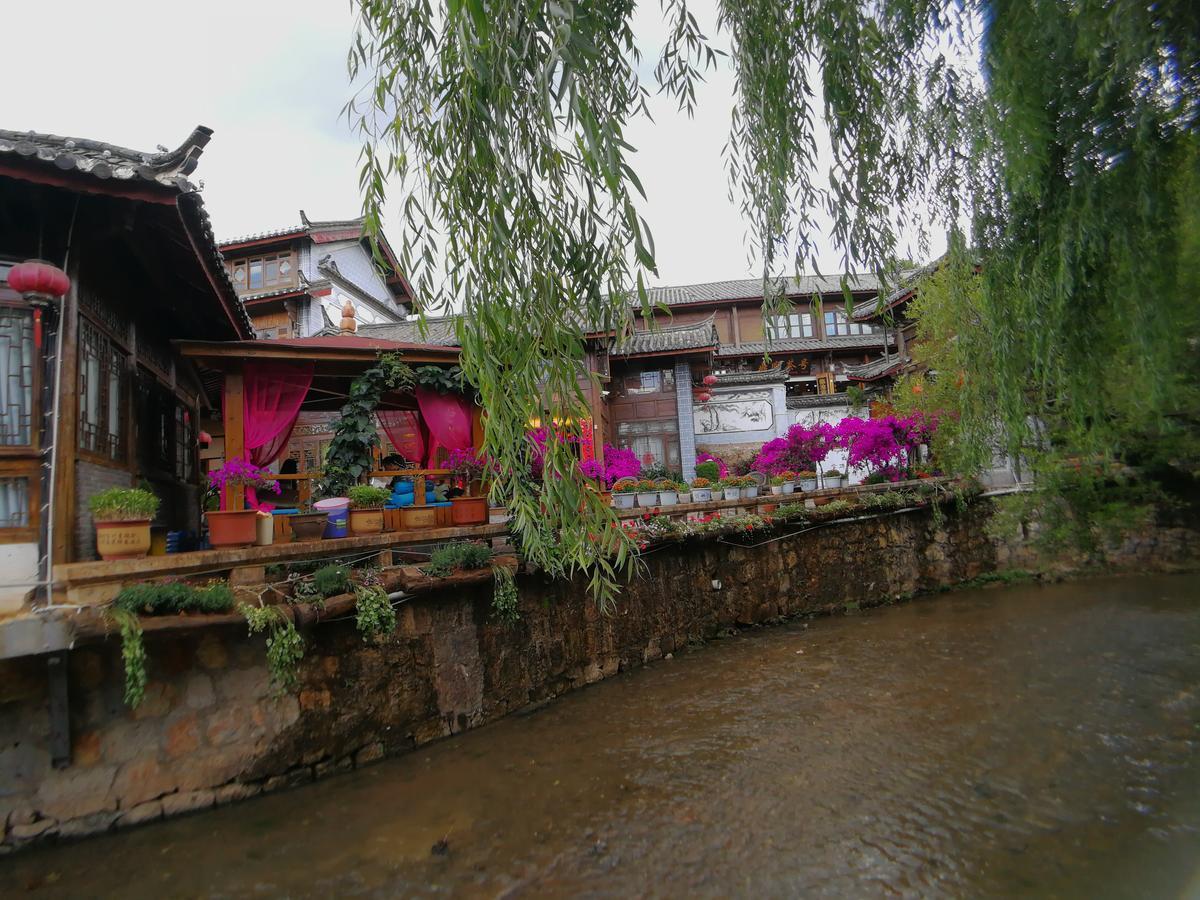 Love Cloud Boutique Chain Hotel In The Water Side Lijiang  Exteriör bild