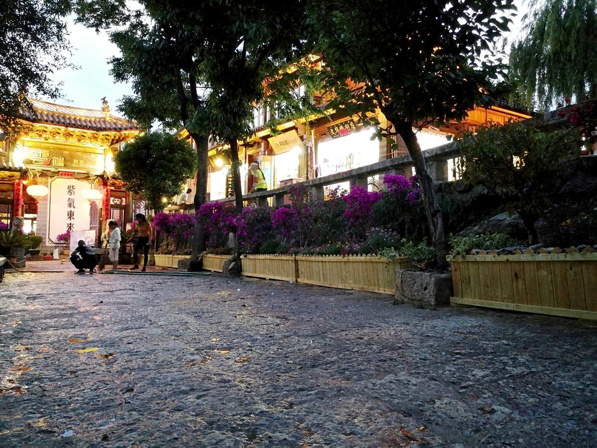 Love Cloud Boutique Chain Hotel In The Water Side Lijiang  Exteriör bild
