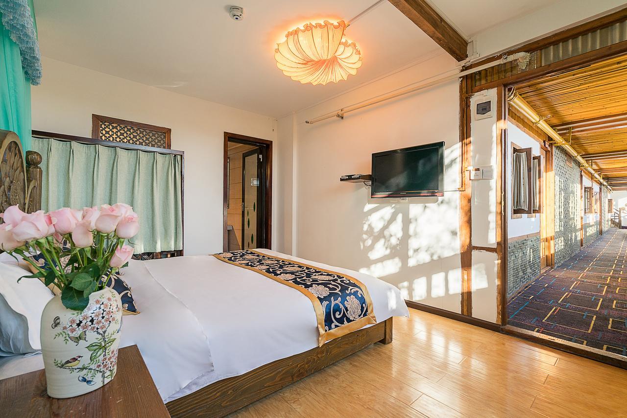 Love Cloud Boutique Chain Hotel In The Water Side Lijiang  Exteriör bild